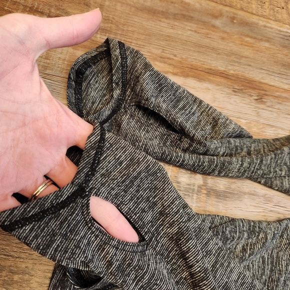 The North Face Flash Dry Heathered Gray Half Zip Long Sleeve Top Size XS - Picture 5 of 6